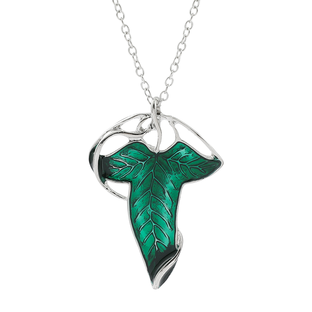 Vintage Fashion Model - Vintage Green Leaf Pendant Necklace Exquisite